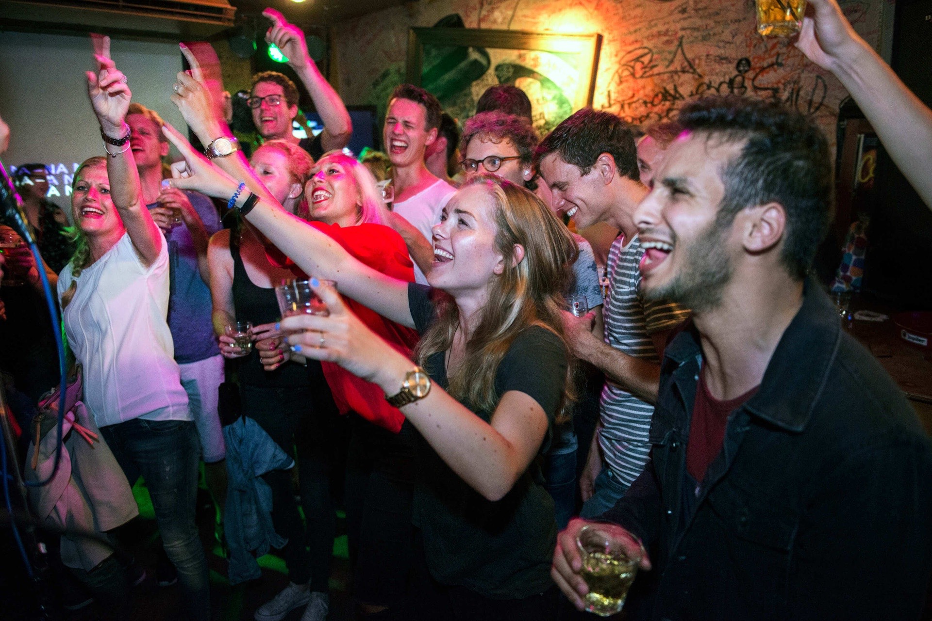 Wednesday karaoke on the Zeedijk: grab the mic
